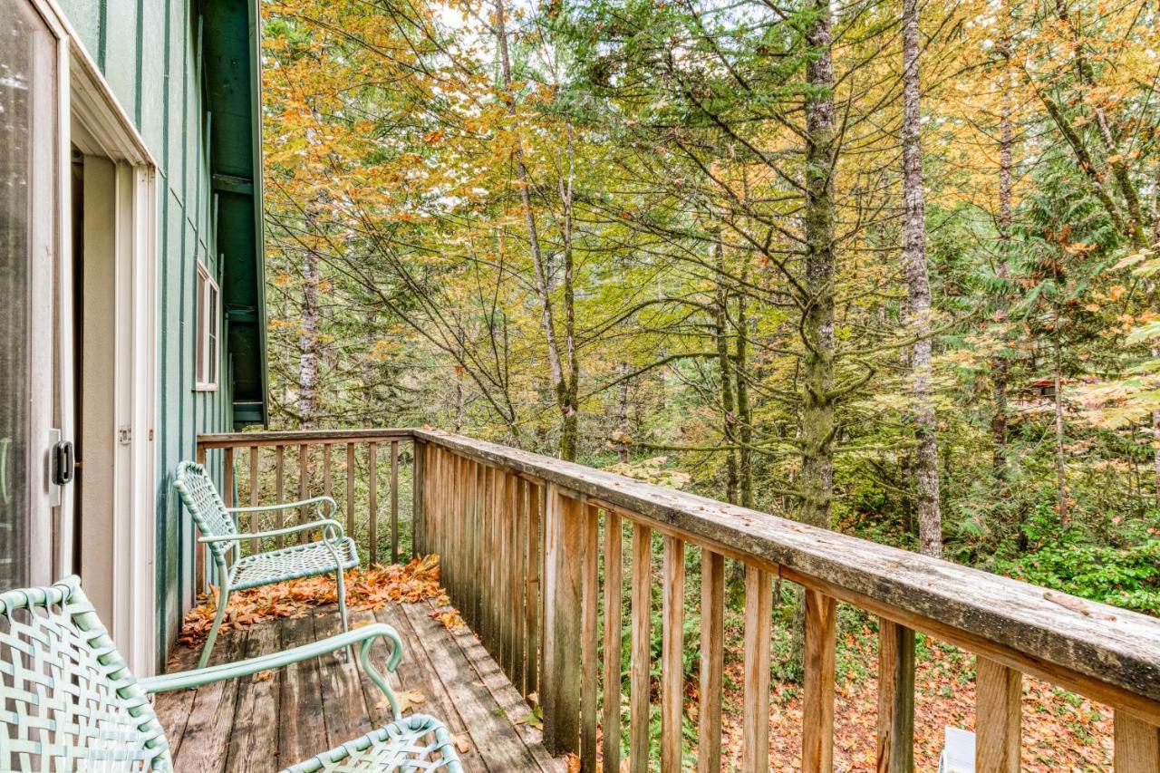 Wildwood Cabin Welches Luaran gambar