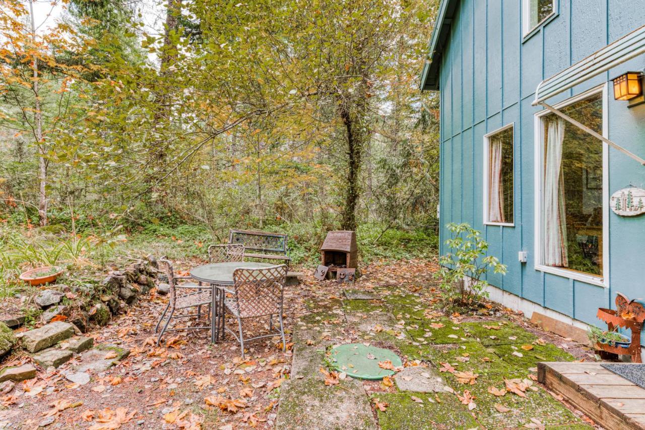 Wildwood Cabin Welches Luaran gambar